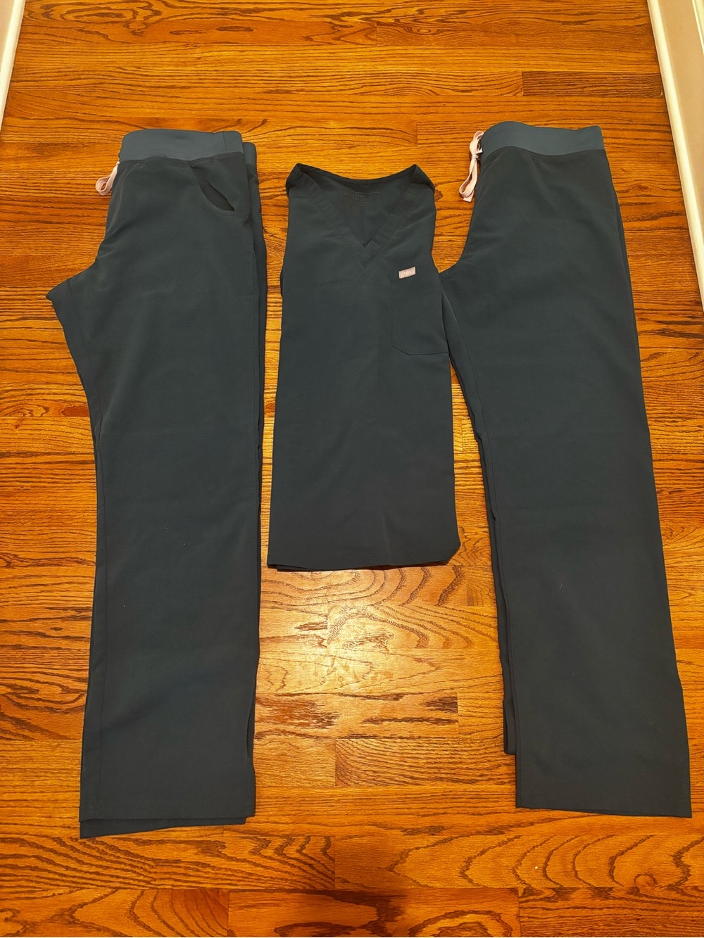 Figs Women's Dark Teal Scrub Pants & Top Set